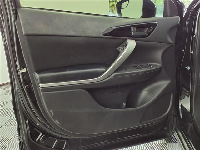 Vehicle image 21 of 29