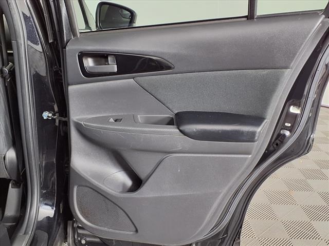 Vehicle image 12 of 29
