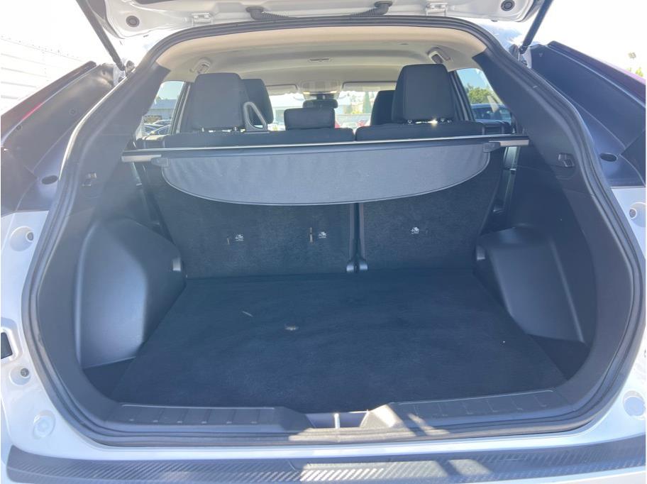 Vehicle image 9 of 25