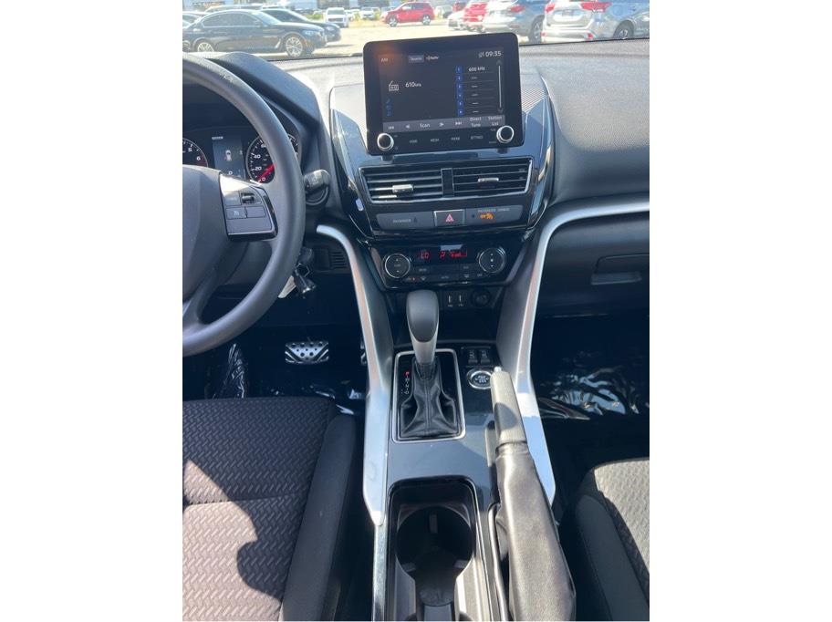 Vehicle image 14 of 25