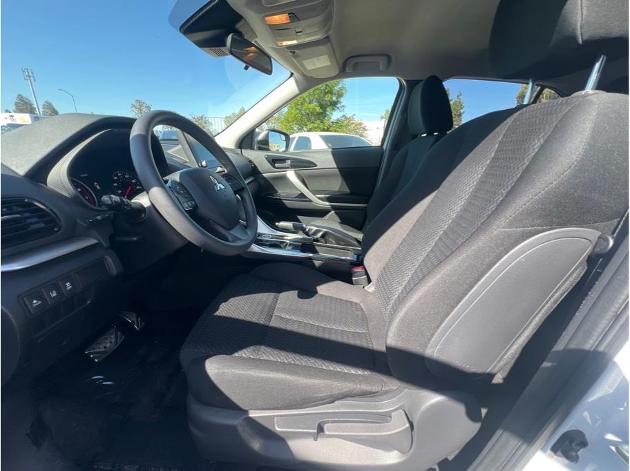 Vehicle image 15 of 25