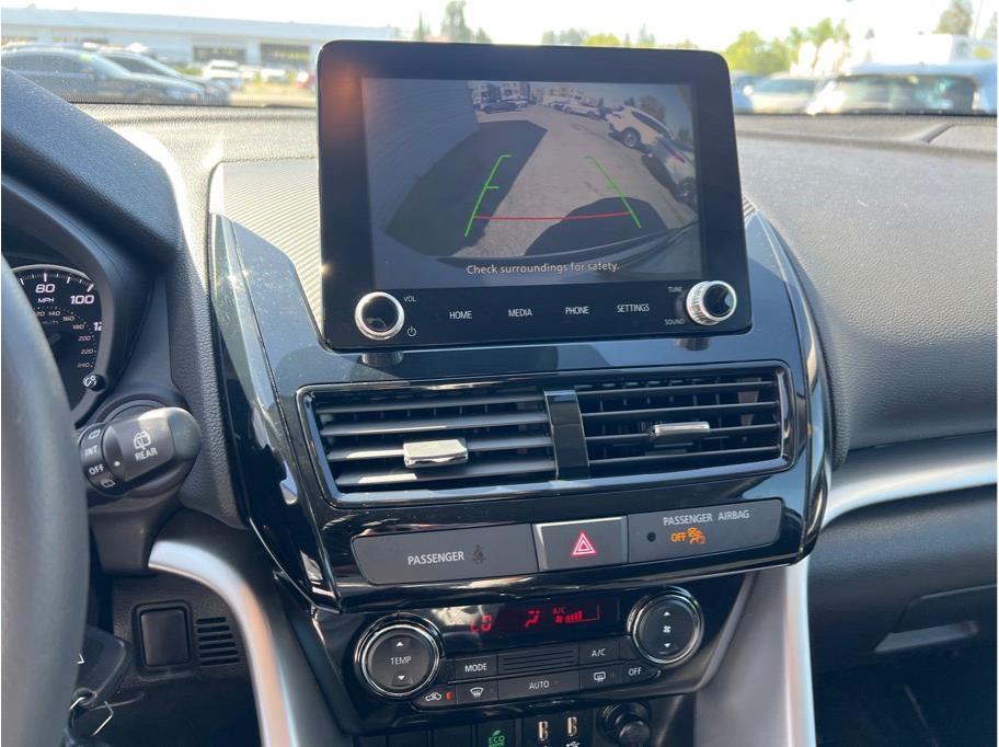 Vehicle image 18 of 25