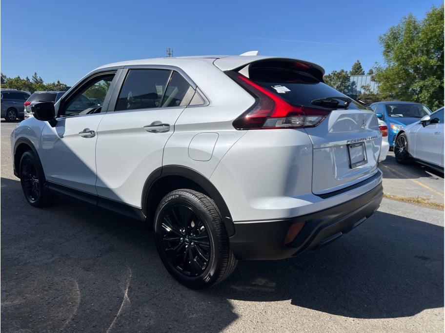 Vehicle image 7 of 25