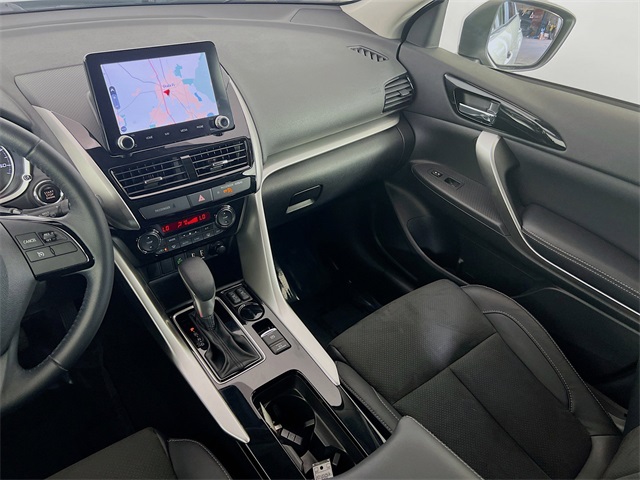 Vehicle image 23 of 33