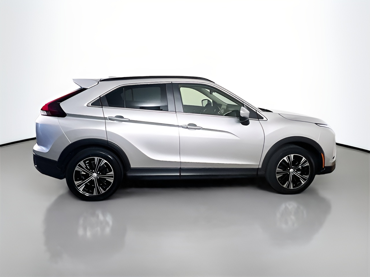 Vehicle image 29 of 33
