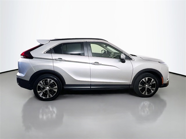 Vehicle image 4 of 33