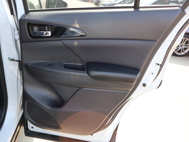 Vehicle image 14 of 44