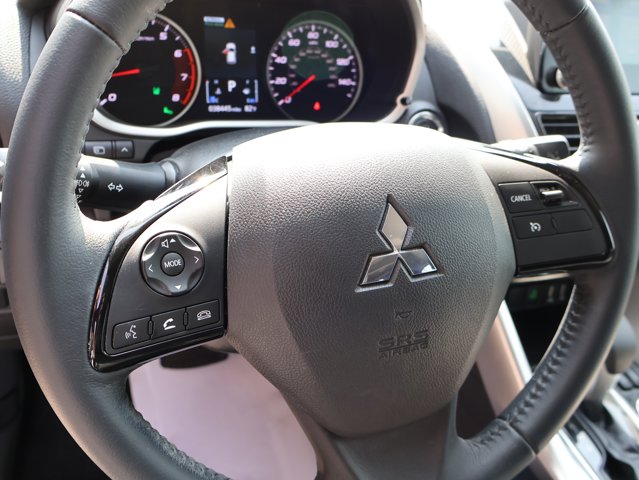 Vehicle image 24 of 44