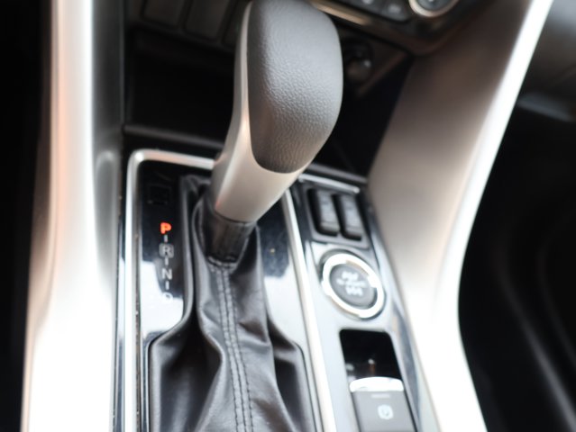 Vehicle image 31 of 44