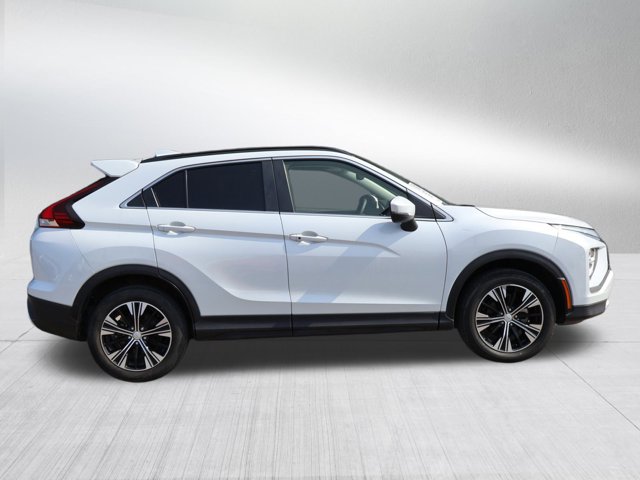 Vehicle image 4 of 44