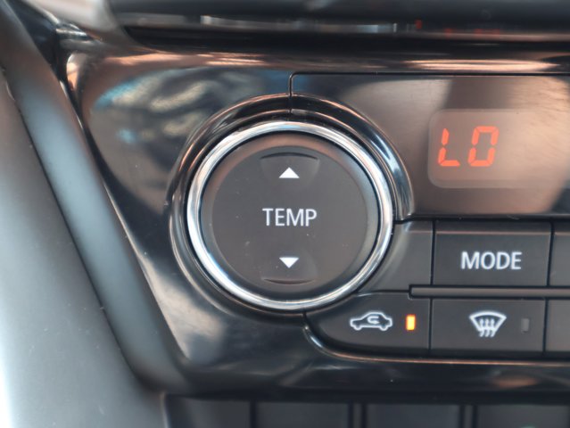 Vehicle image 28 of 44