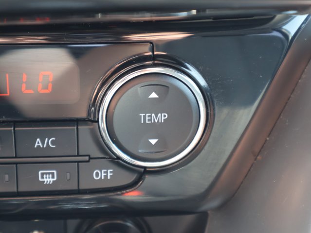 Vehicle image 29 of 44