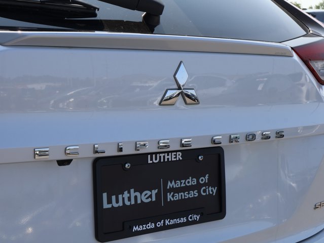 Vehicle image 19 of 44