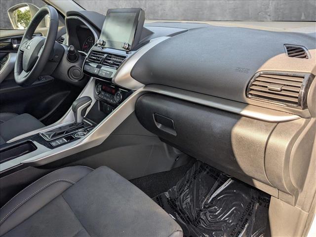 Vehicle image 21 of 24