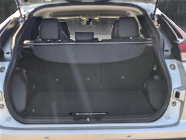 Vehicle image 9 of 24