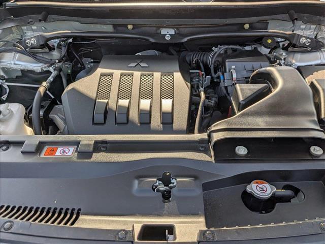 Vehicle image 22 of 24