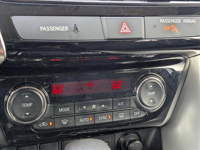 Vehicle image 14 of 24