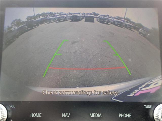 Vehicle image 13 of 24