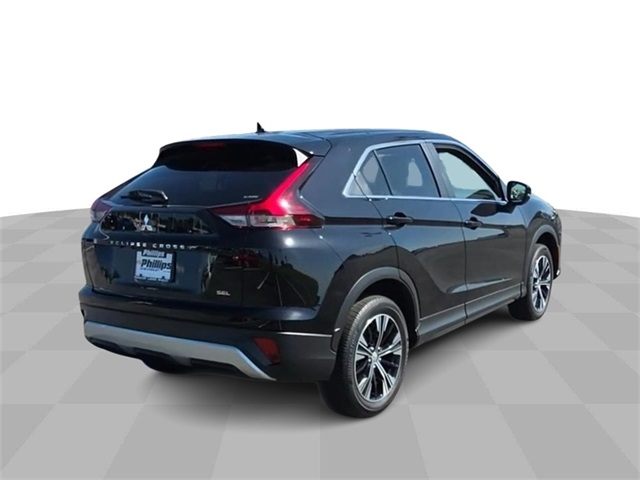 Vehicle image 7 of 24