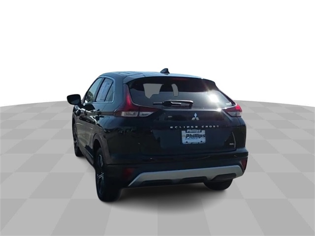 Vehicle image 9 of 24