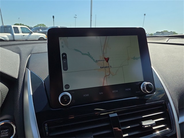 Vehicle image 17 of 24