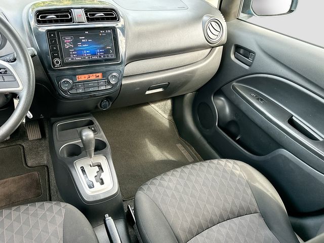 Vehicle image 29 of 32