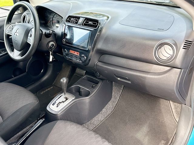 Vehicle image 16 of 32