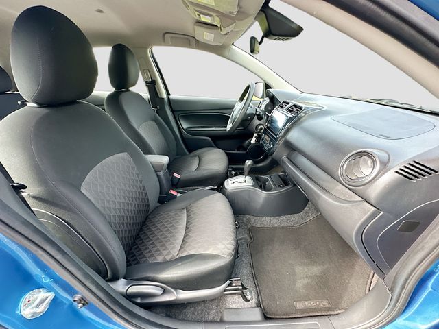 Vehicle image 14 of 32
