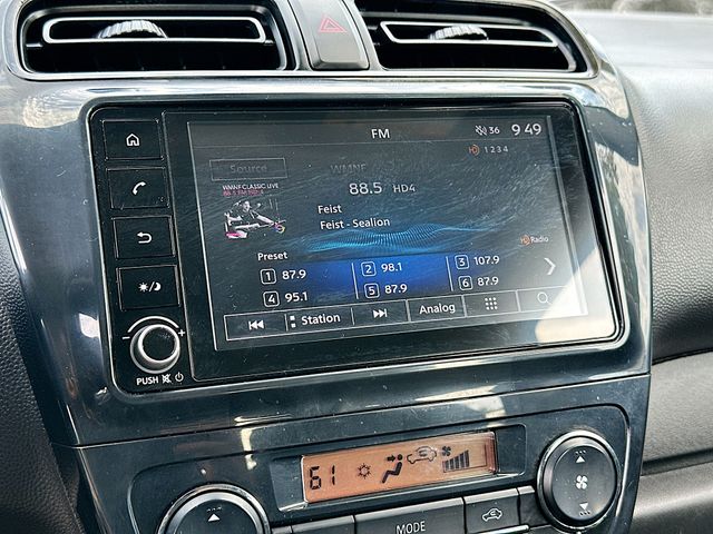 Vehicle image 21 of 32