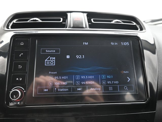Vehicle image 41 of 46