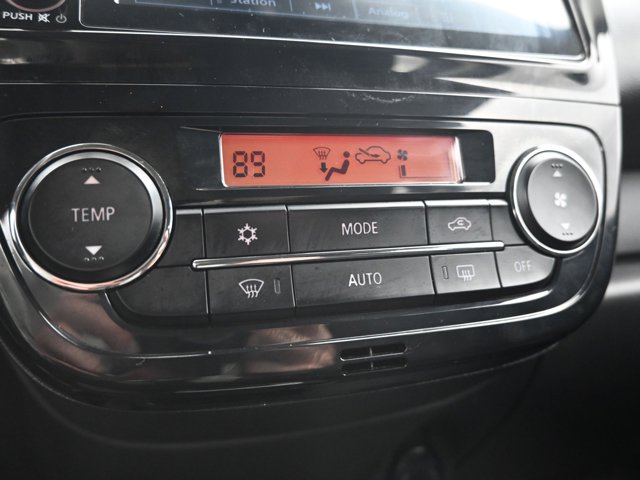 Vehicle image 42 of 46