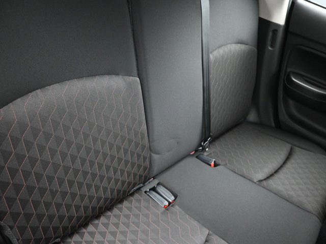 Vehicle image 34 of 46
