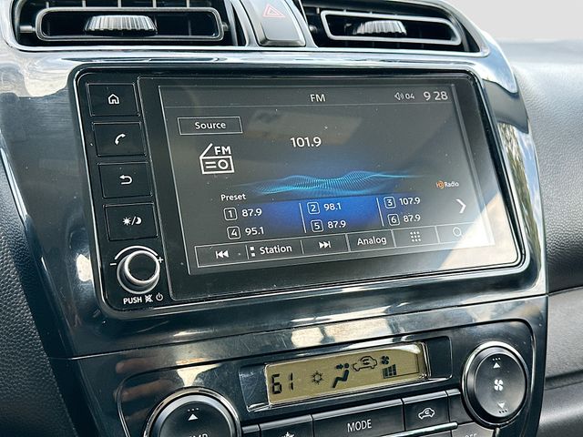 Vehicle image 20 of 32