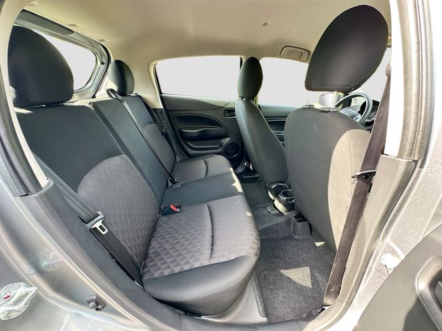 Vehicle image 13 of 32