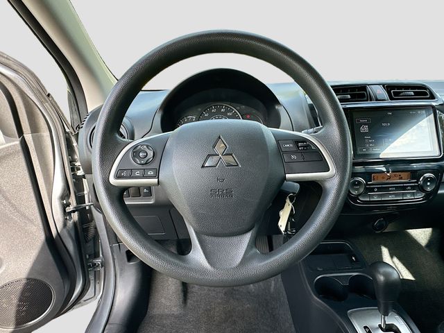 Vehicle image 18 of 32