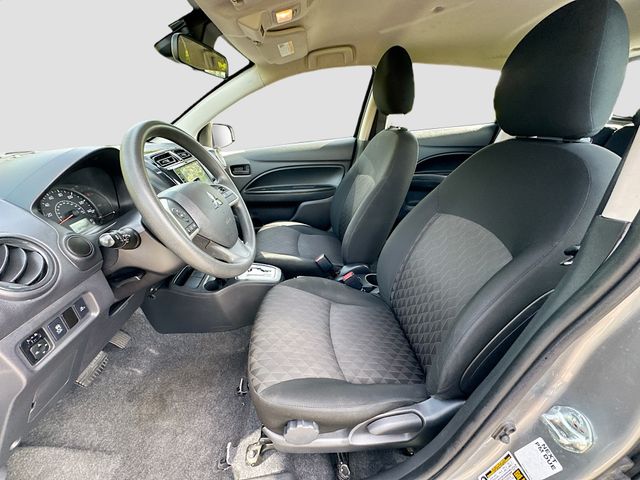 Vehicle image 28 of 32