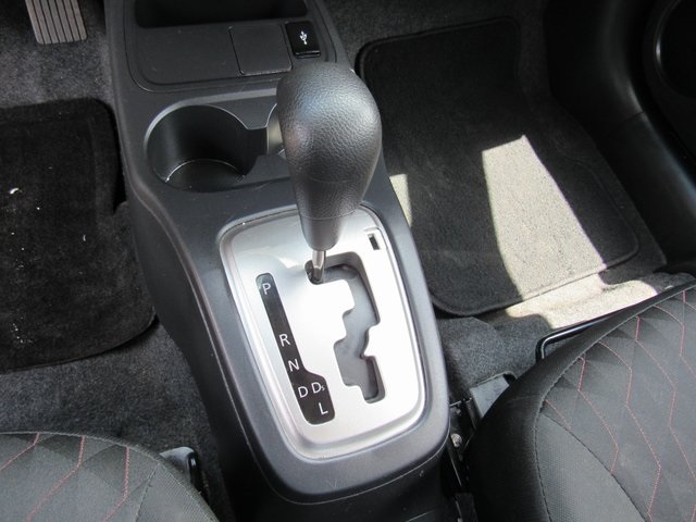 Vehicle image 25 of 39