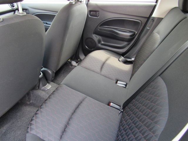 Vehicle image 16 of 39