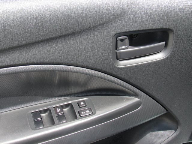 Vehicle image 19 of 39