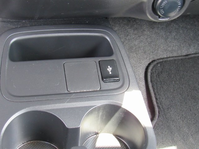 Vehicle image 24 of 39