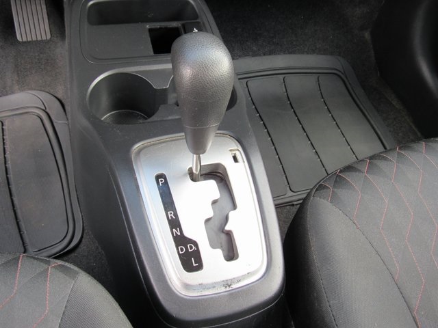 Vehicle image 25 of 39
