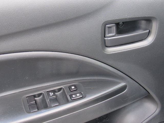 Vehicle image 19 of 39