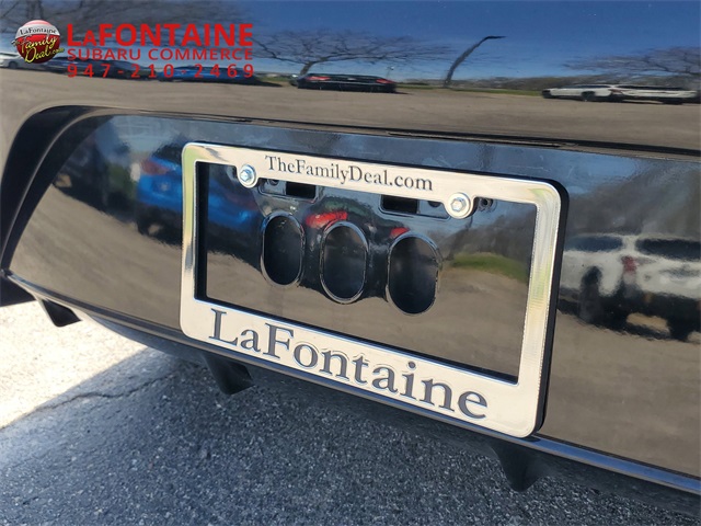 Vehicle image 23 of 28