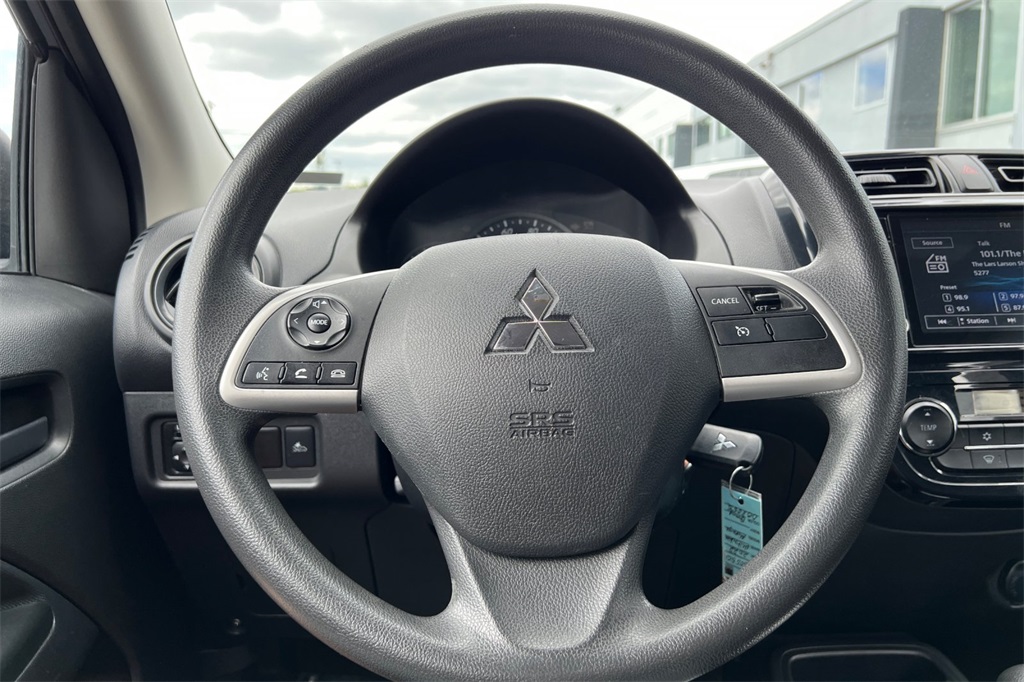 Vehicle image 23 of 32