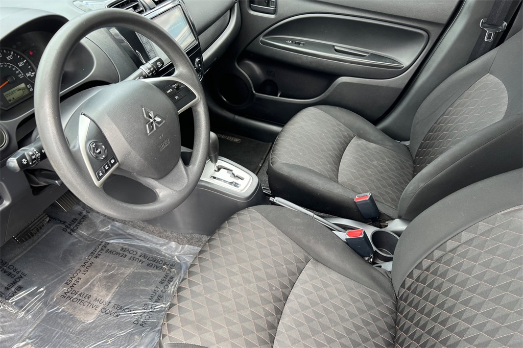Vehicle image 26 of 32