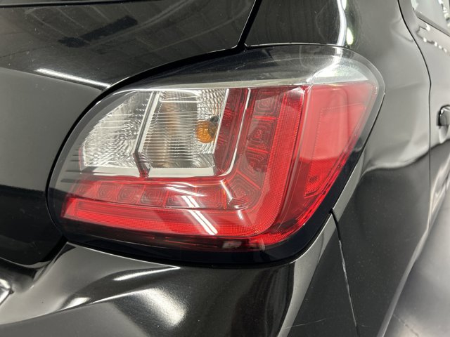 Vehicle image 34 of 37