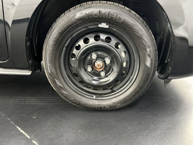 Vehicle image 10 of 37