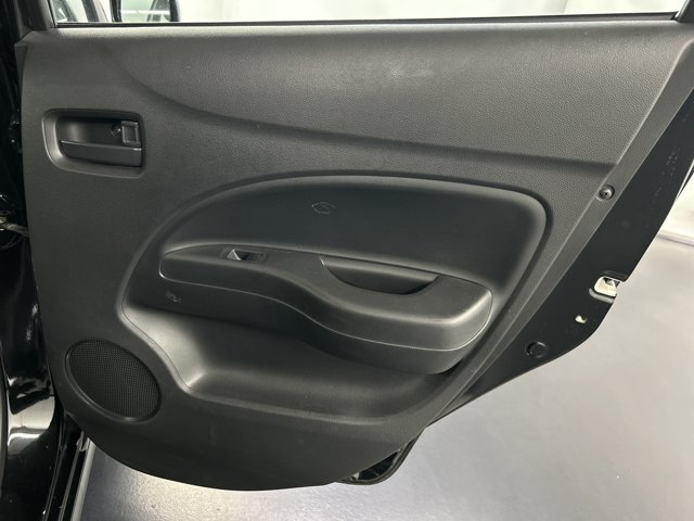 Vehicle image 29 of 37