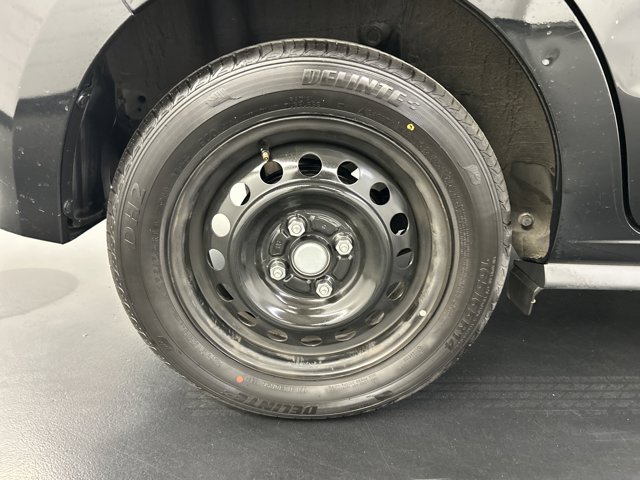 Vehicle image 11 of 37