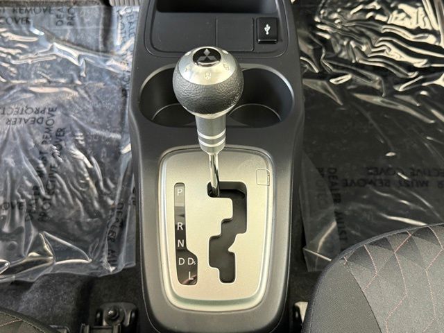 Vehicle image 11 of 31